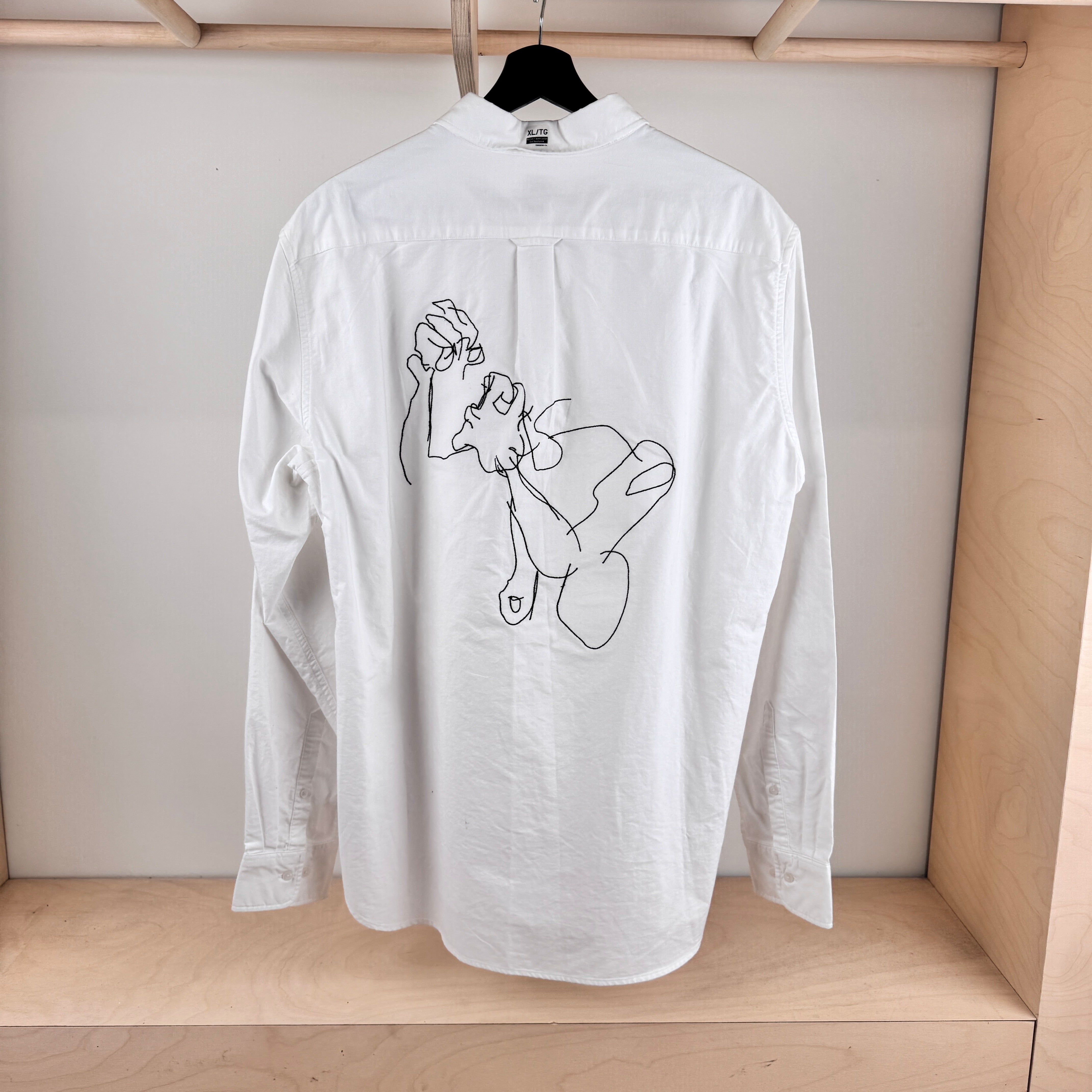 Fight Like A Girl Illustration Uniqlo Shirt - WHITE - EMBROIDERED - (Size XL)