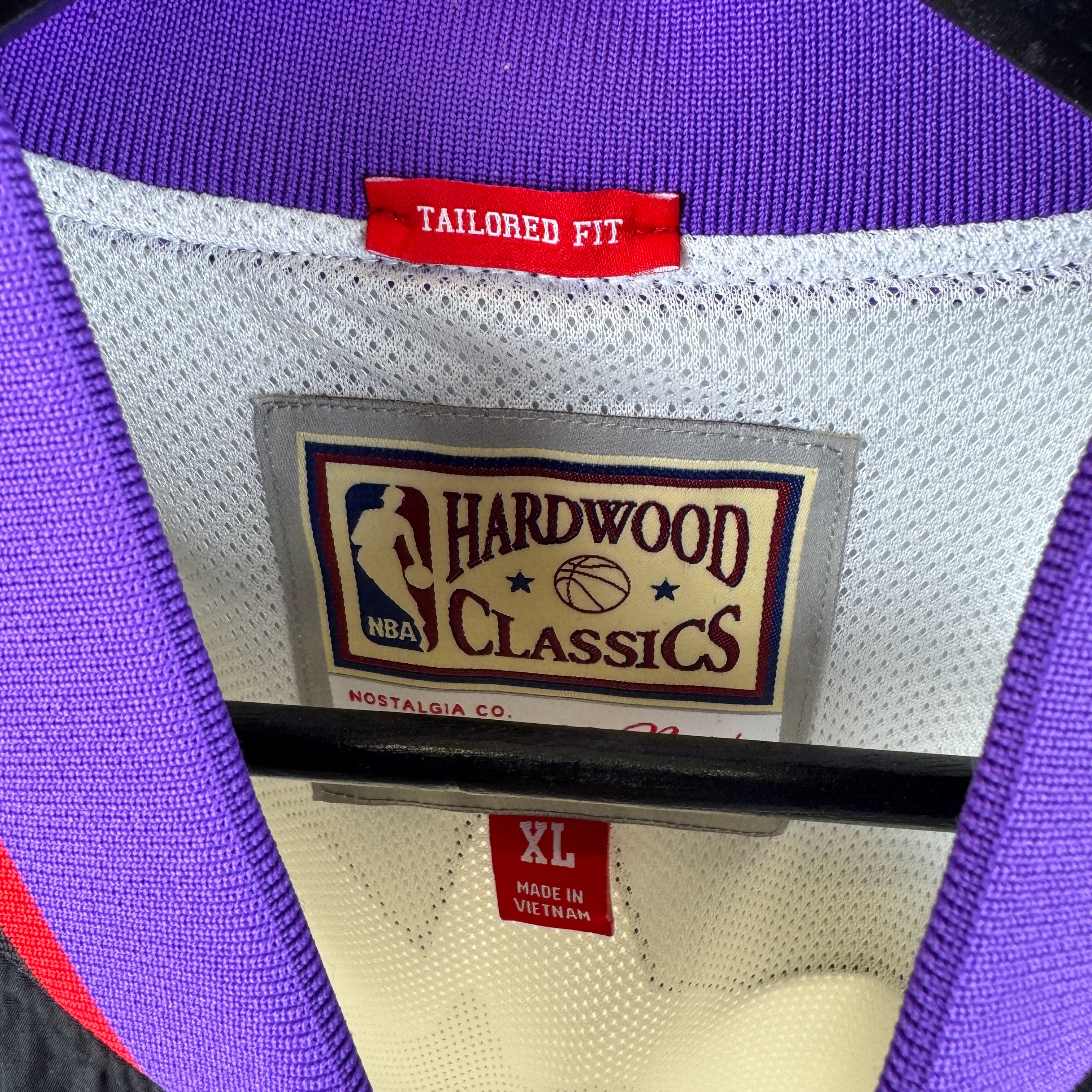 Raptors Mitchell & Ness Jacket - BLACK/WHITE - (Size XL)